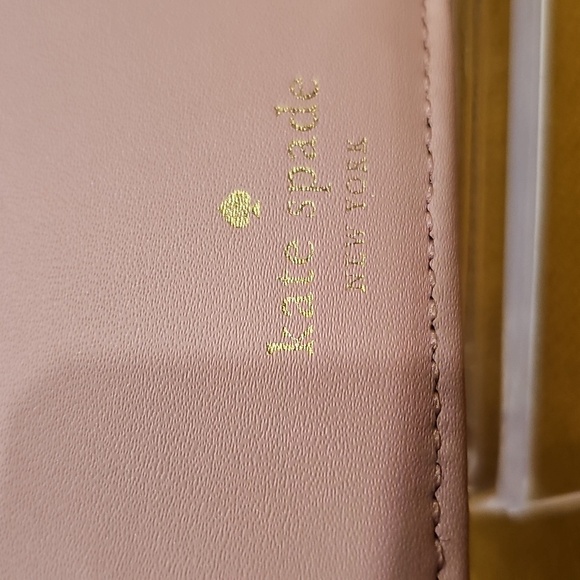 Kate Spade Grove Street Tellie Small Pink Wallet WLRU2822 EUC - Picture 10 of 15